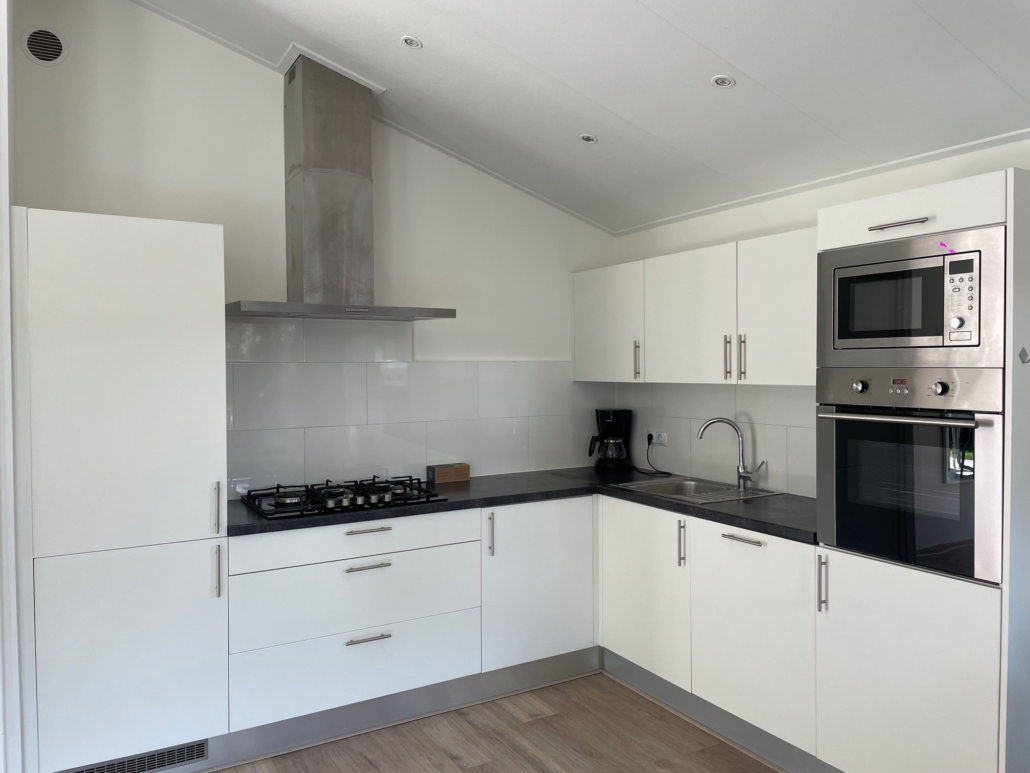 Lochemvakantiehuisje keuken01